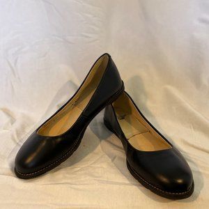 DR. MARTENS BALLET FLATS- RARE